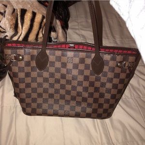 Louis Vuitton Neverfull PM